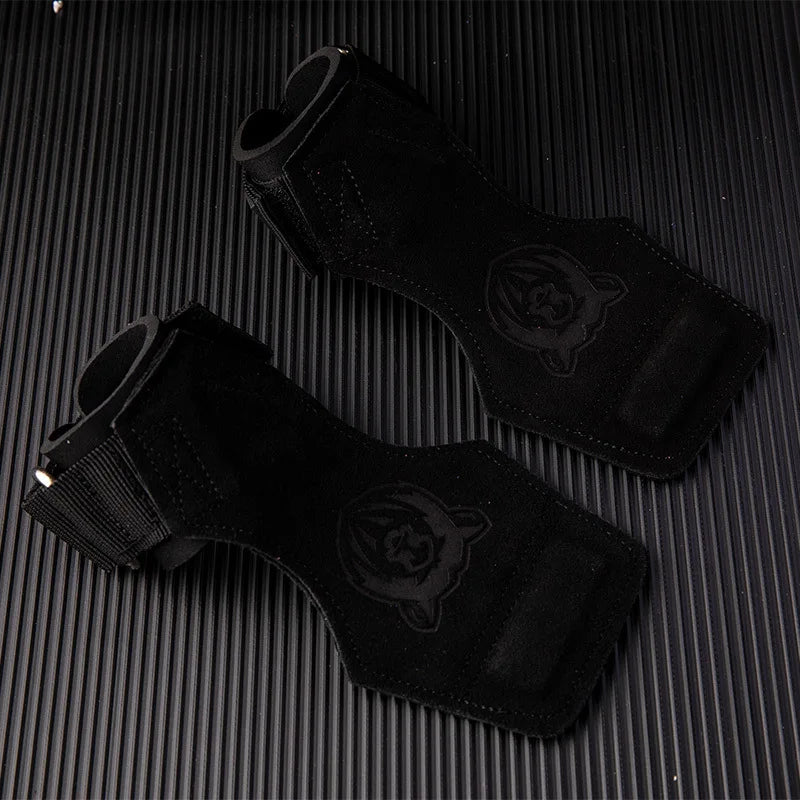 Genuine Leather Lifting Palm Protection Gym Gloves Pull Up Assist Wrist Support Bear Motif Cowhide Weightlifting Equipment